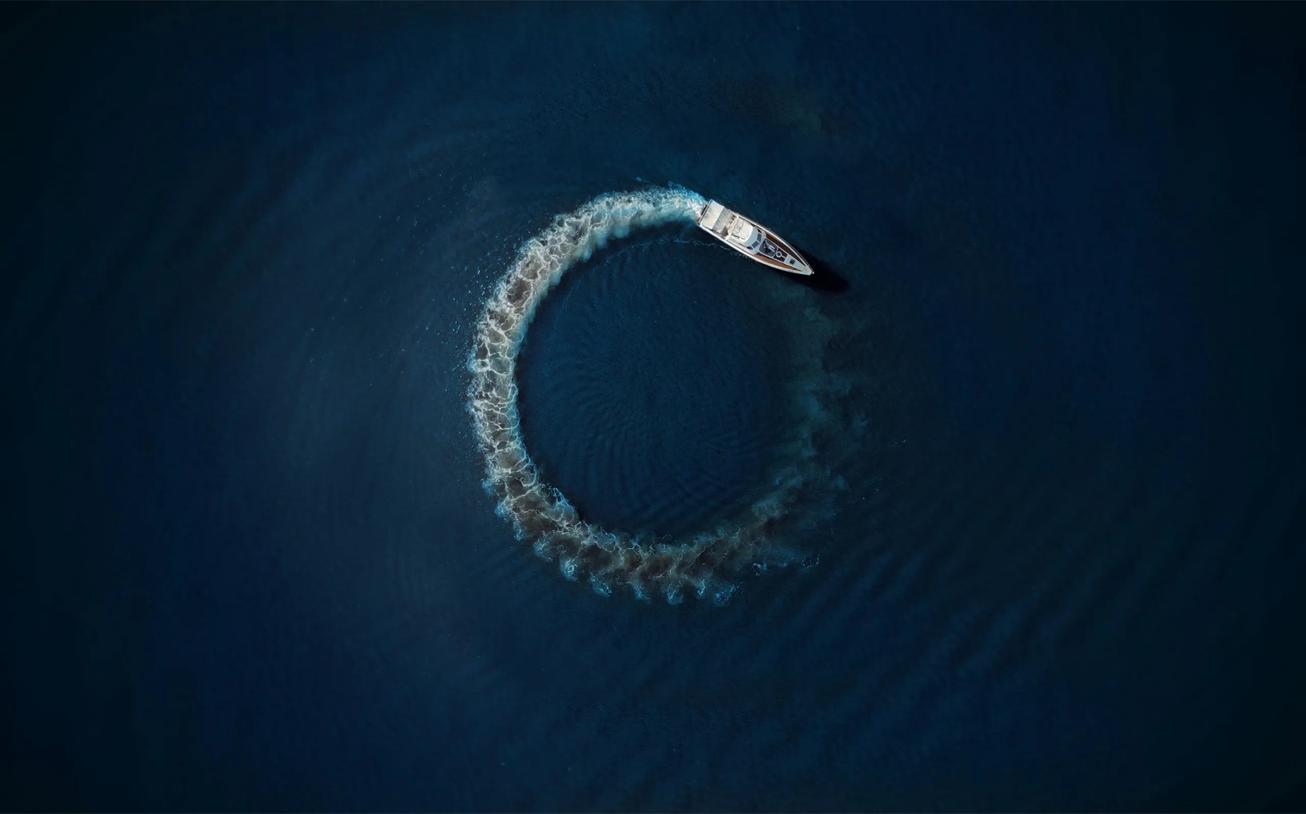 boat going in a circle